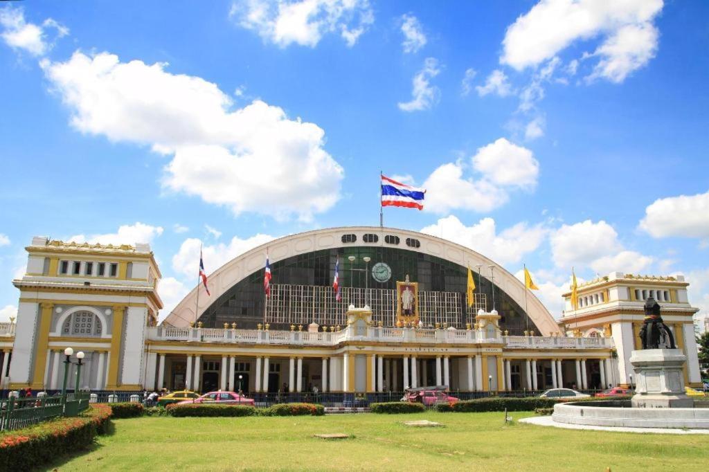 Silom Studios Μπανγκόκ Εξωτερικό φωτογραφία